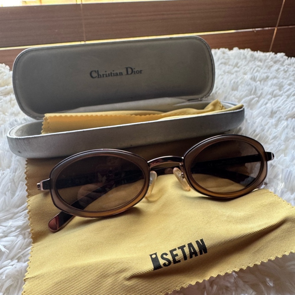 Christian dior sunglasses - Picture 11 of 12